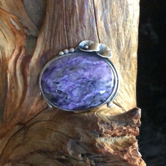 Brooch - Picture 2 of 3